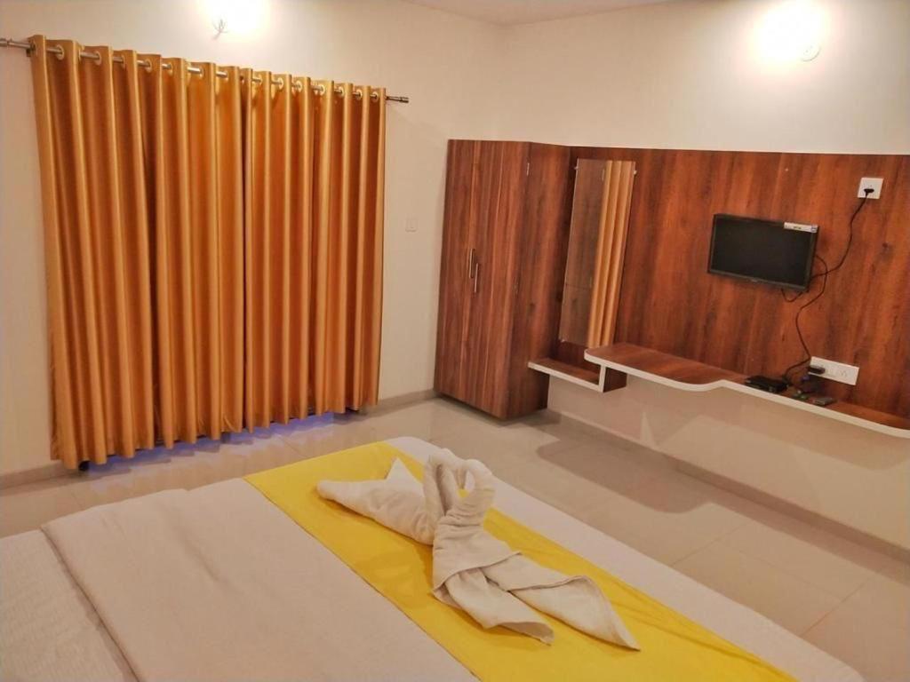 Hotel Magic Mountain,Mahabaleshwar Bagian luar foto